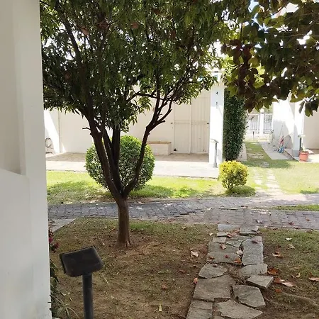Nyaraló La Maison Bleue Dioniszíu-part